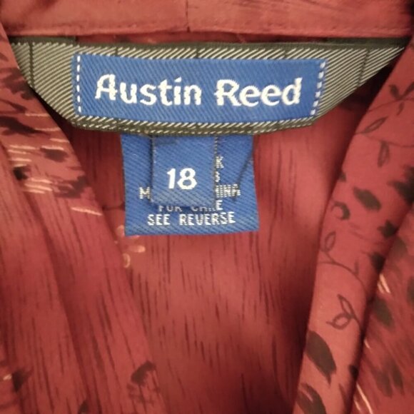 Austin Reed | Red Floral 100% Silk Wrap Blouse | Size 18 - Picture 7 of 9